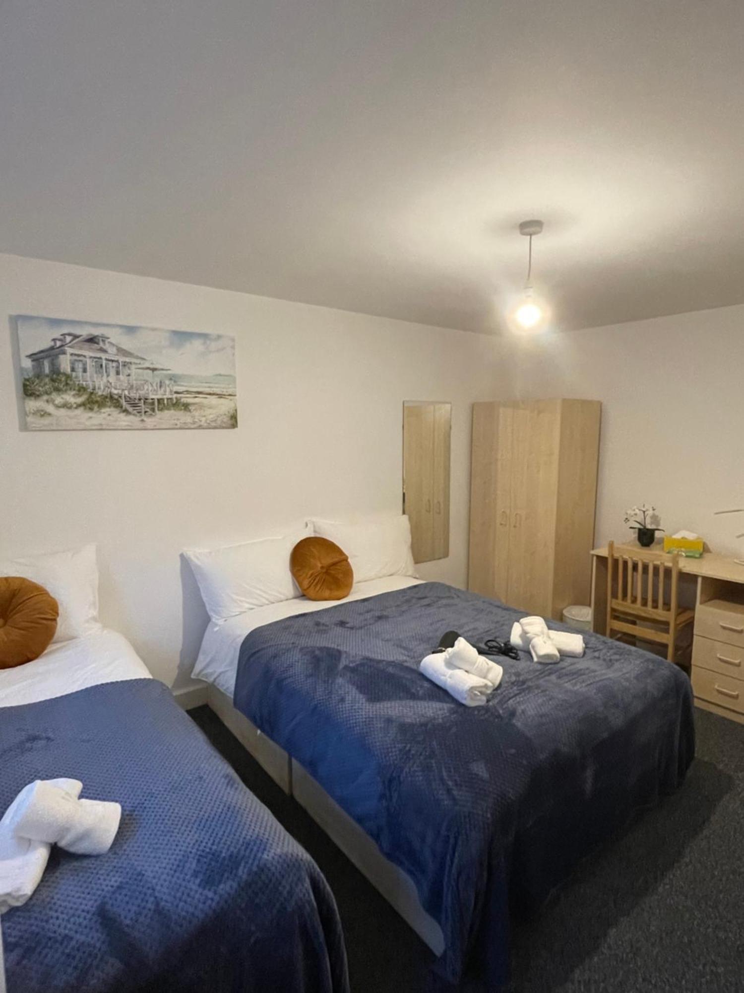 Lovely Triple And Quadruple Rooms In Euston & Square In Central London Exterior photo