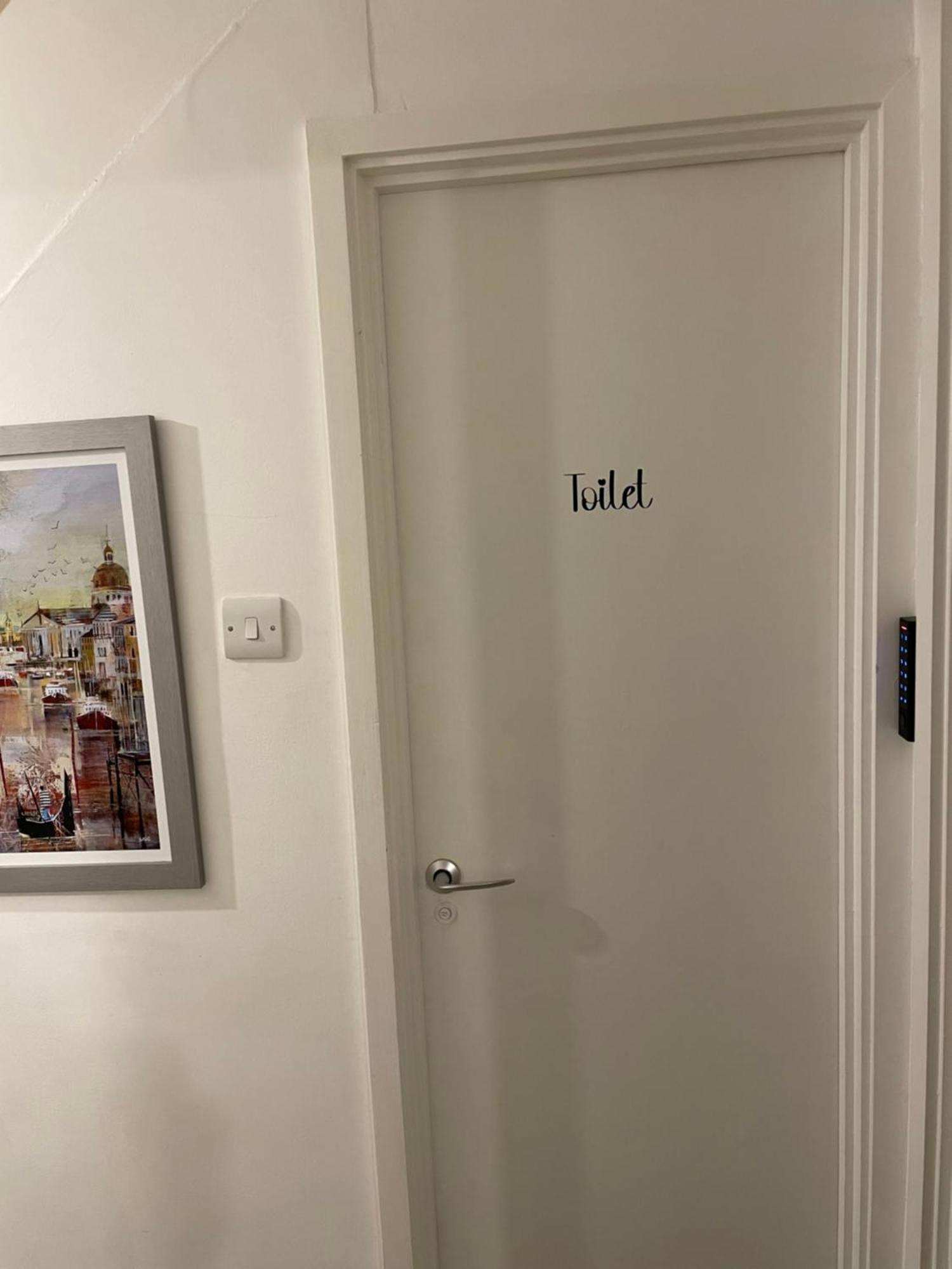 Lovely Triple And Quadruple Rooms In Euston & Square In Central London Exterior photo